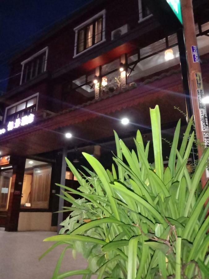 Green Land Hotel Ban Nongdouang Extérieur photo