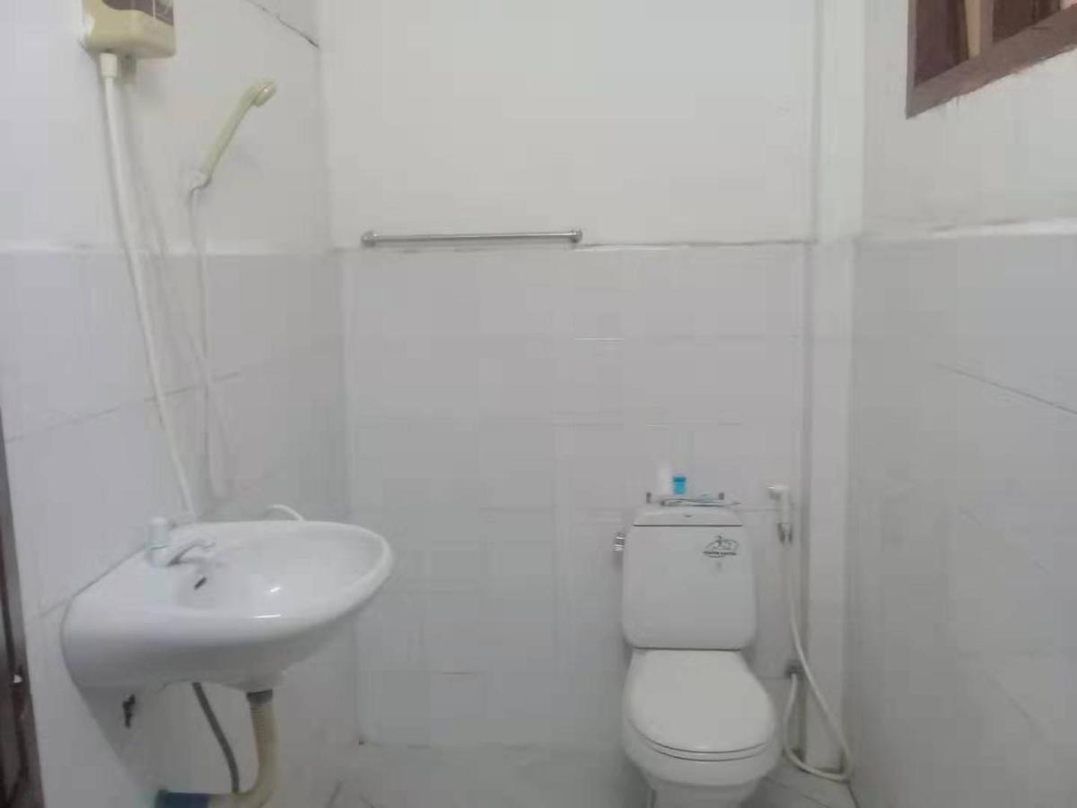 Green Land Hotel Ban Nongdouang Extérieur photo
